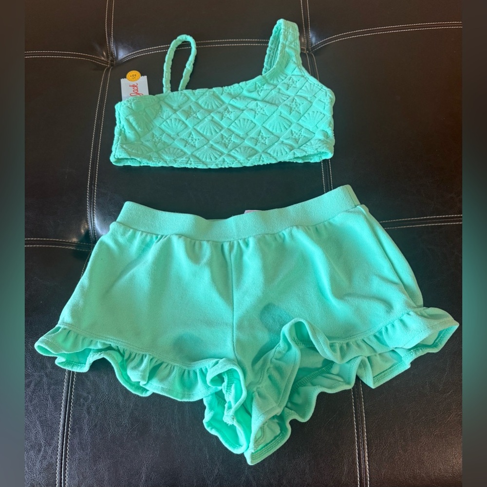 New Girls Cat & Jack Short and Top Size (L)(10/12)